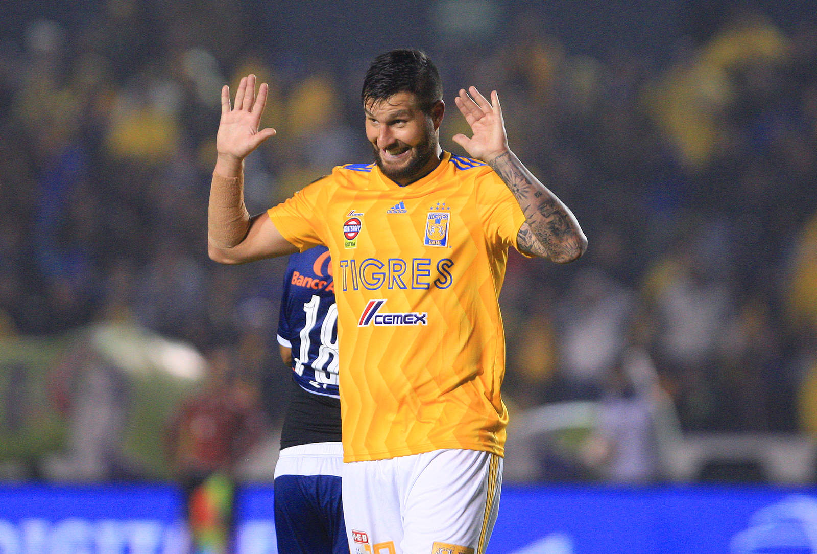 Héroe. André-Pierre Gignac anotó cuatro goles en la paliza de Tigres 6-1 ante Puebla. (Jam Media)