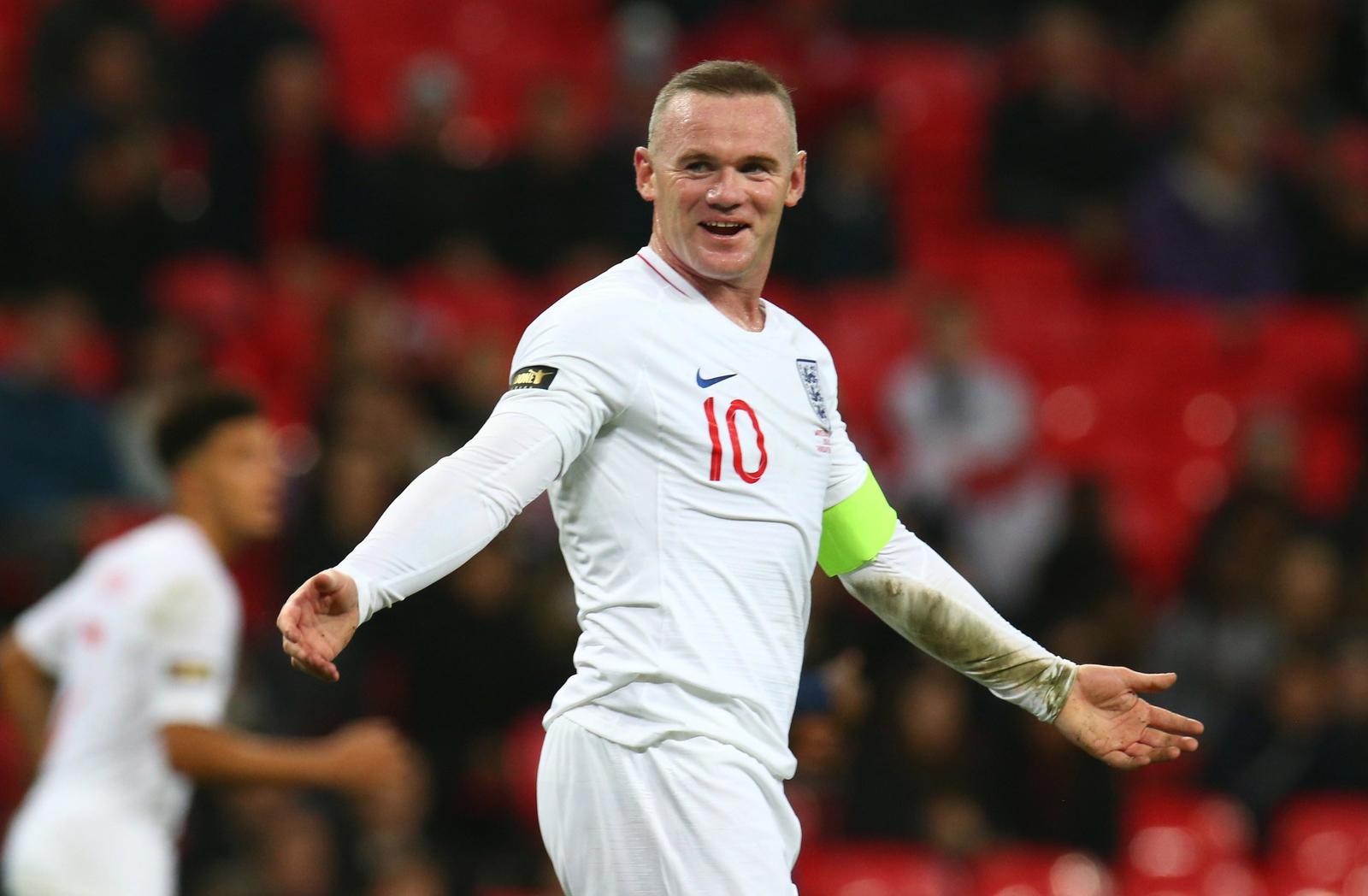 Wayne Rooney, de Inglaterra, en acción ante Estados Unidos ayer durante un partido amistoso, en el estadio de Wembley, en Londres.