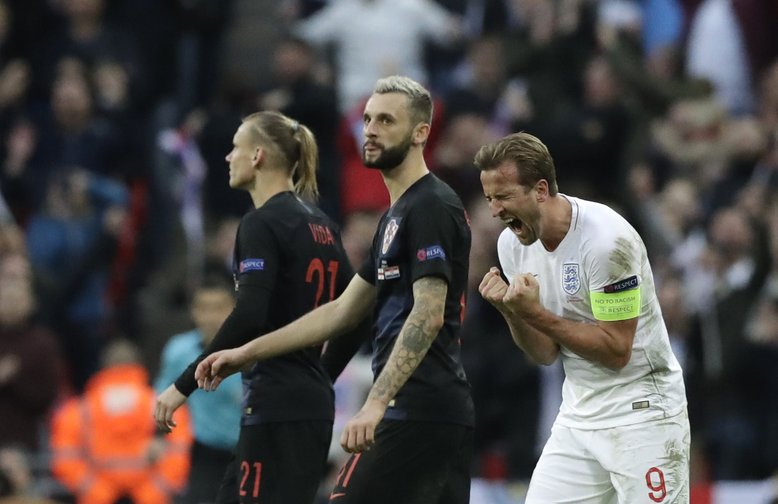 Harry Kane, de la selección de Inglaterra, festeja luego de anotar el gol del triunfo sobre Croacia en un encuentro de la Liga de Naciones de la UEFA.