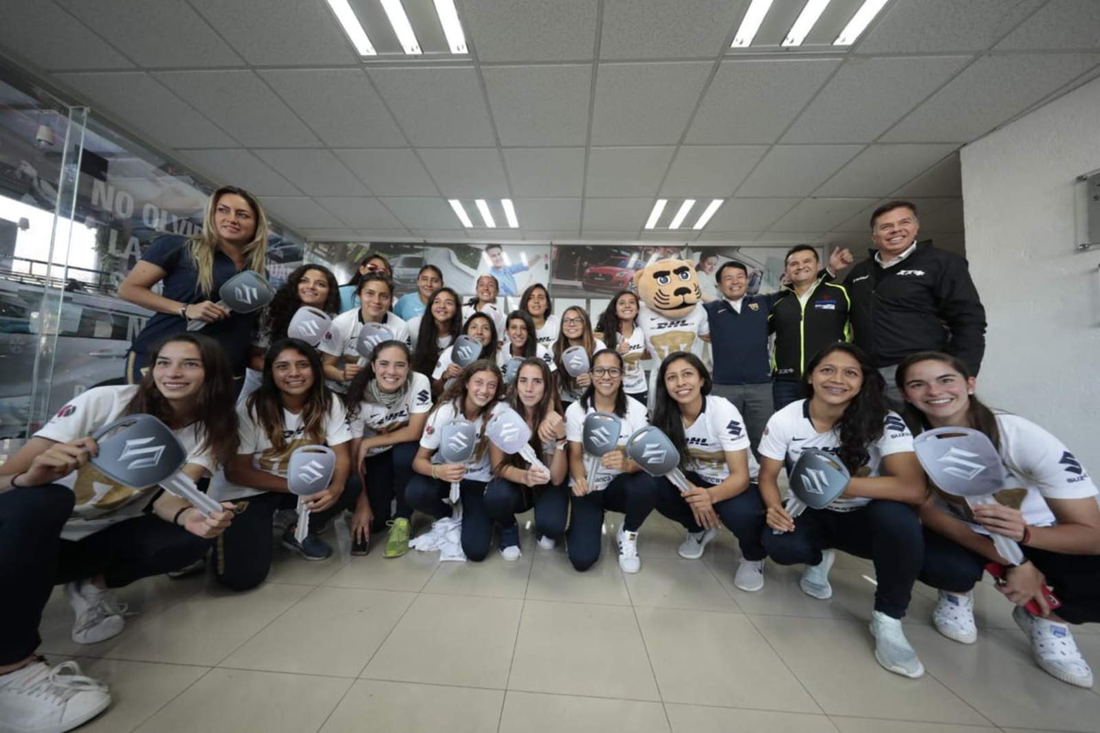 Las jugadoras del cuadro universitario fueron premiadas tras entrar a su primera liguilla de Liga MX Femenil. (Especial)