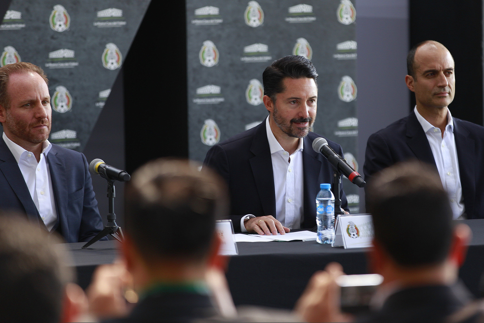 Yon de Luisa, presidente de la Federación Mexicana de Futbol durante la conferencia de prensa, en las instalaciones de la Femexfut.