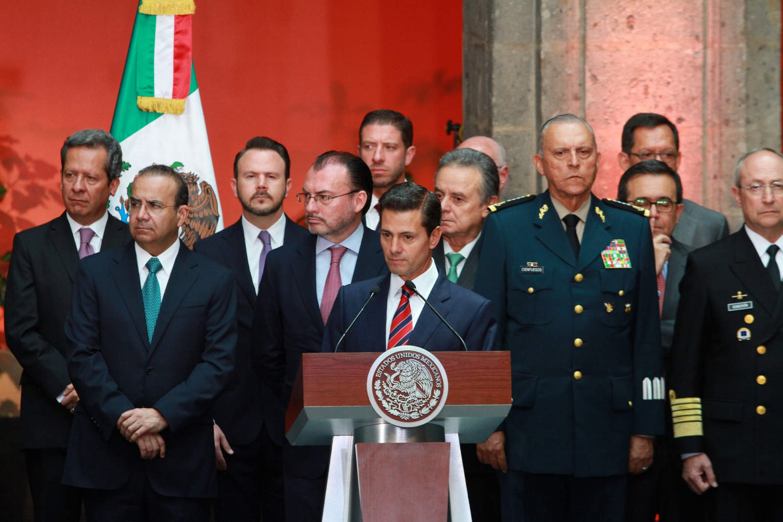 Protección. El gabinete del presidente Enrique Peña Nieto se queda sin la protección de al menos 200 elementos del EMP. (AGENCIAS)
