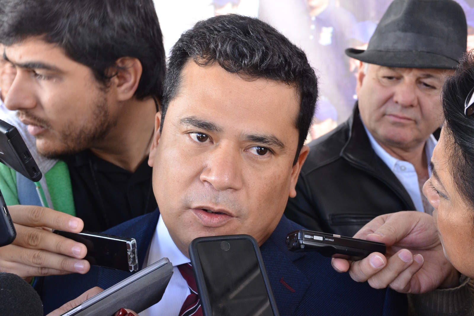 El futuro coordinador general del Gobierno federal en Coahuila, Reyes Flores Hurtado, lamentó que sean las autoridades de otros países las que investiguen el caso de Humberto Moreira, exgobernador del Estado. 