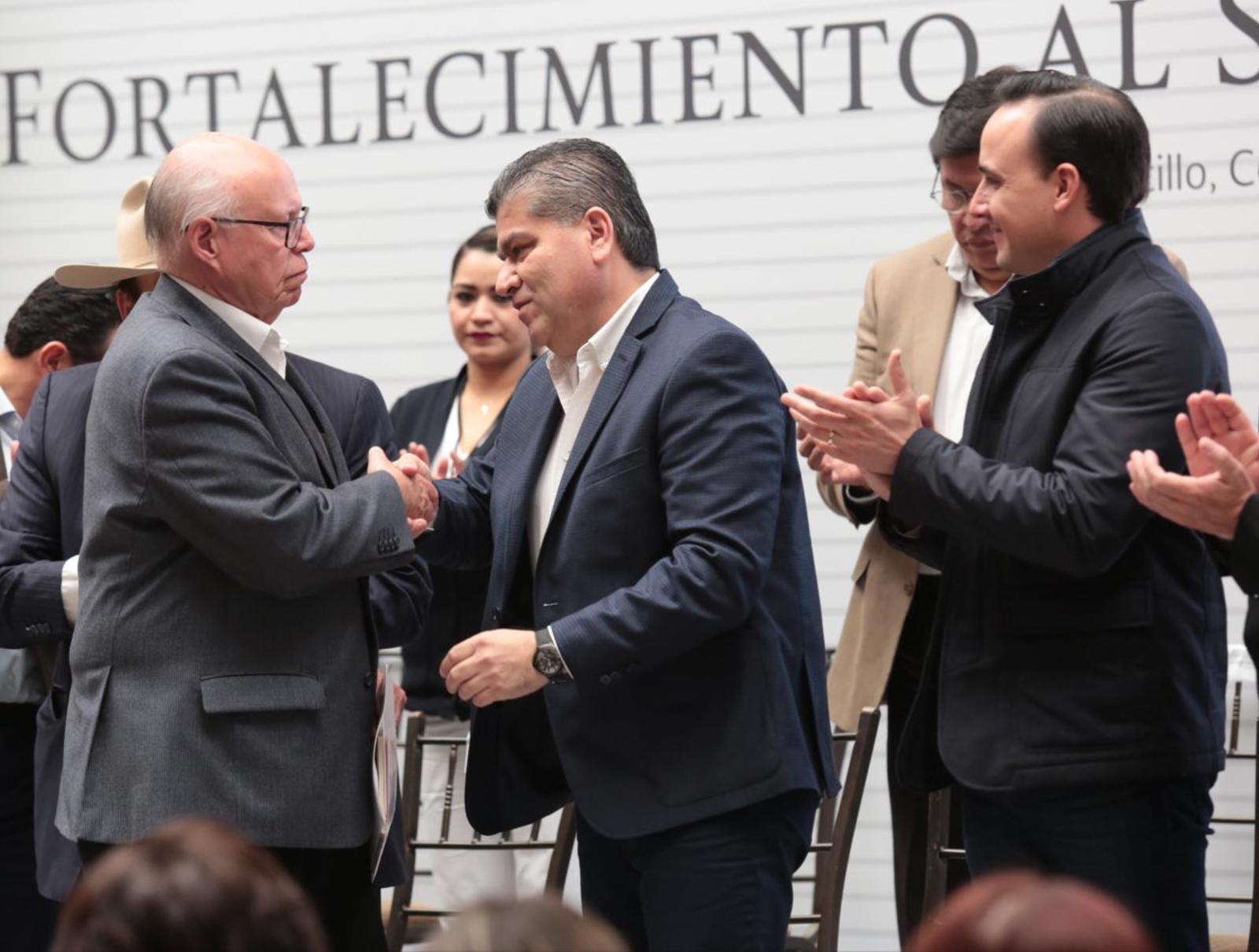 Desarrollo. José Narro Robles y el gobernador del estado, Miguel Ángel Riquelme Solís.