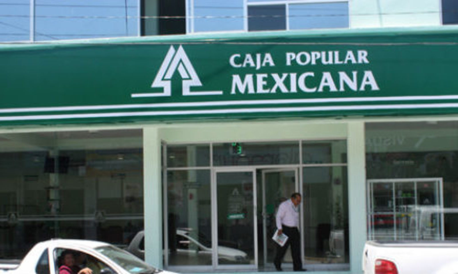 Pagos. Caja Popular Mexicana busca impulsar la inclusión financiera con la eliminación del pago de comisiones. (ARCHIVO)