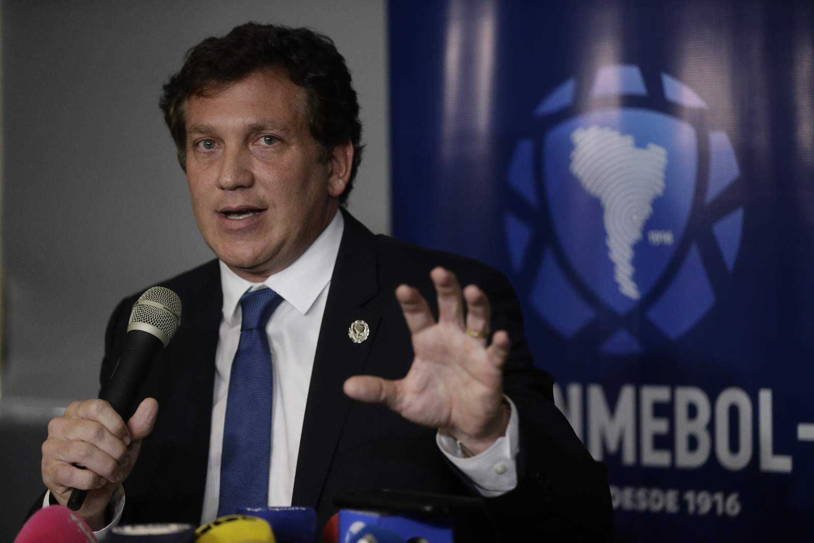 Alejandro Domínguez, presidente de la Conmebol, espera concretar sede para la final de Libertadores.