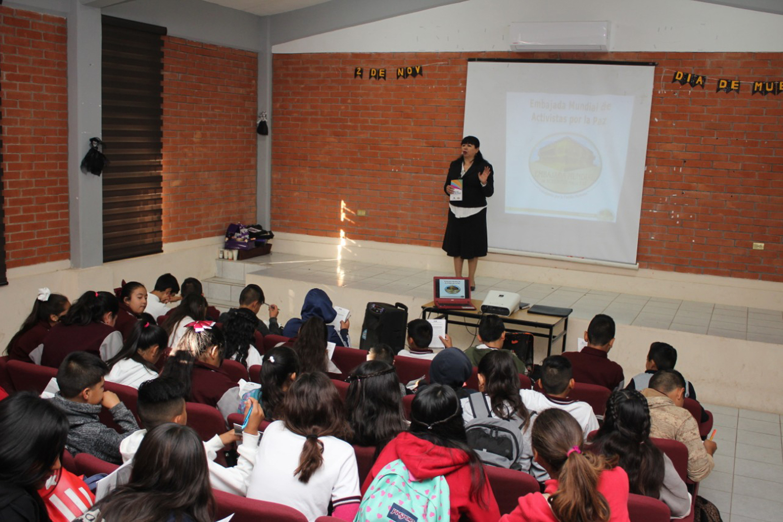 Apoyo. Buscan difundir los derechos fundamentales entre la población de estudiantes jóvenes en el estado de Coahuila. (ROBERTO ITURRIAGA)