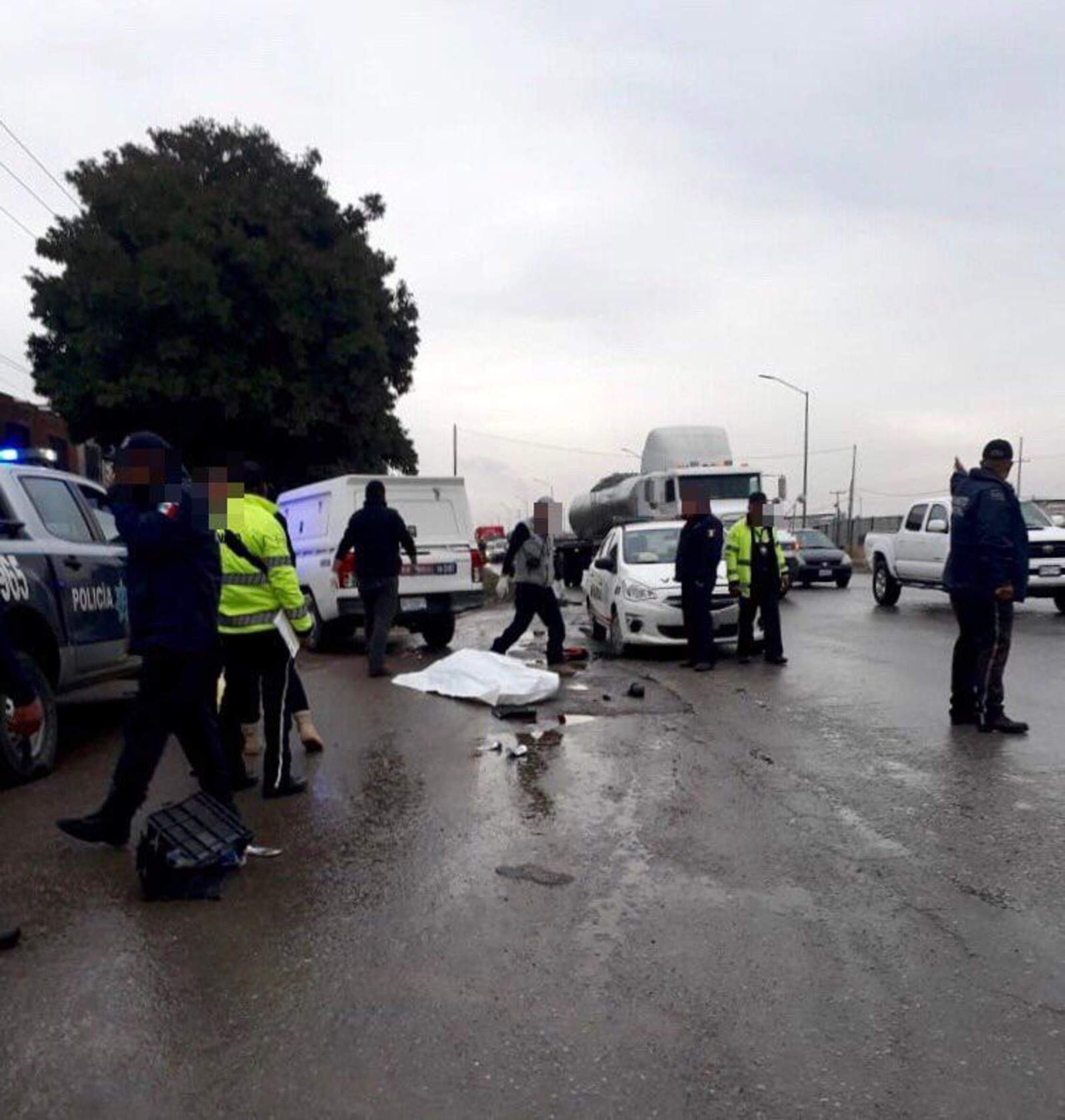 Ciclista murió arrollado por un camión de pasajeros en Gómez Palacio. (EL SIGLO DE TORREÓN) 