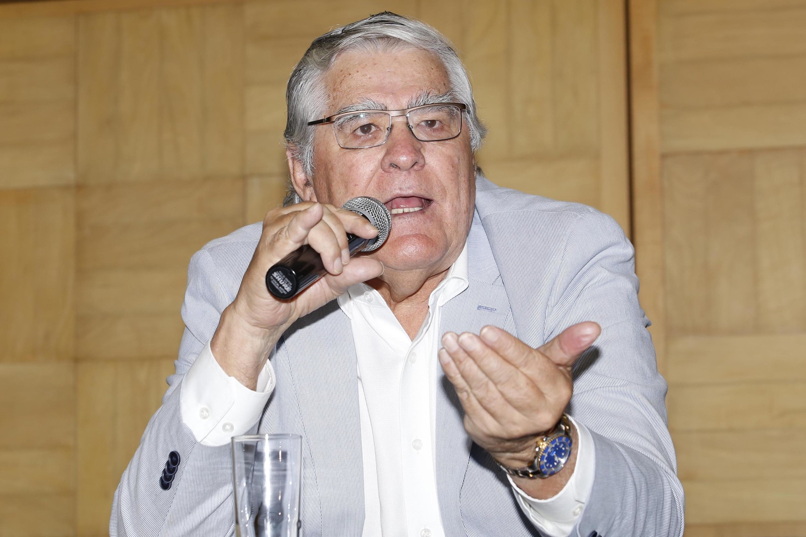 Nelson Vargas, exdirigente de la Conade, criticó la medida que tomó Alfredo Castillo al eliminar la Olimpiada Nacional.