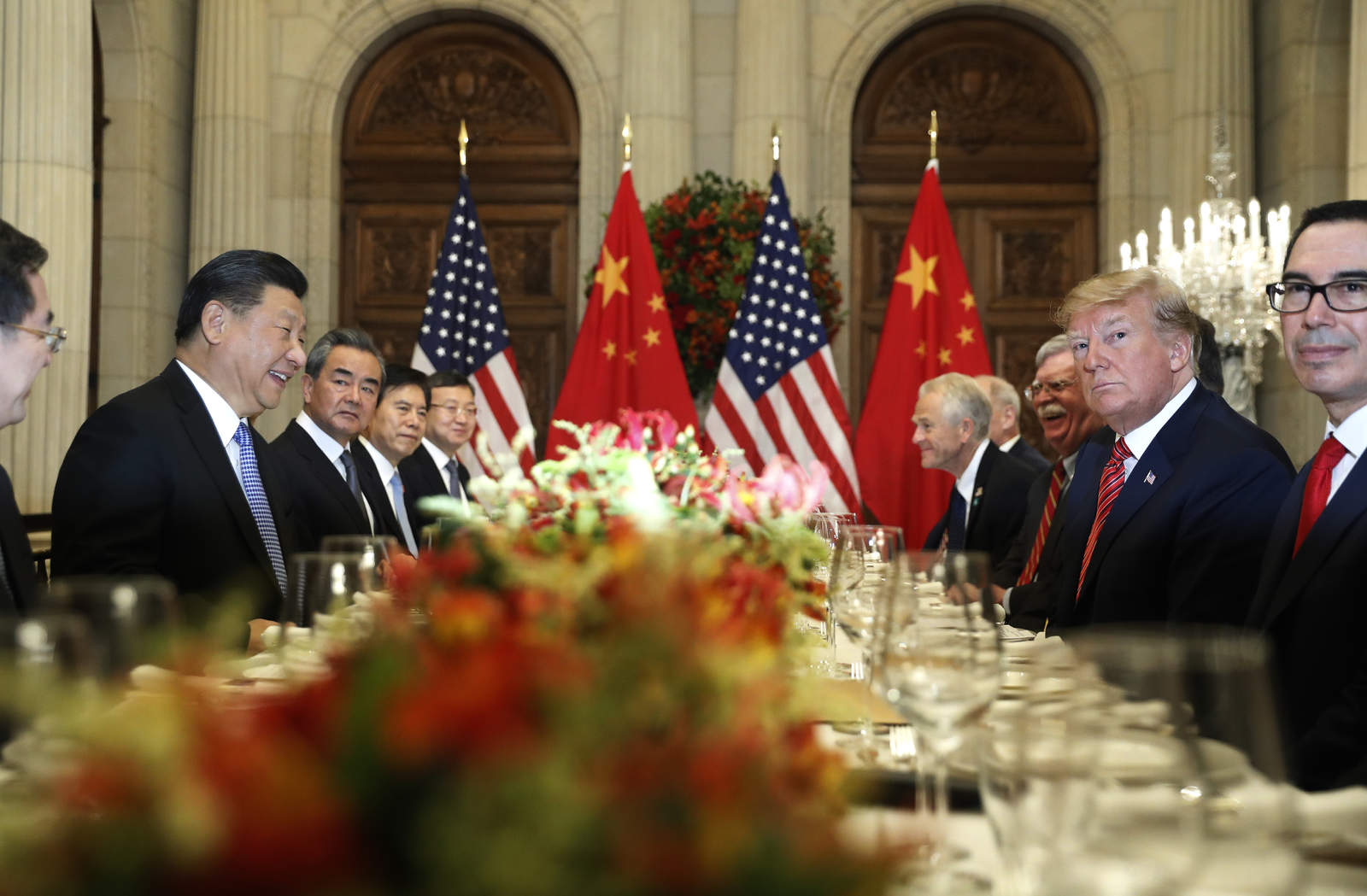 El acuerdo se produjo tras la reunión de dos horas y media del presidente chino, Xi Jinping, y el estadounidense, Donald Trump, en Buenos Aires al término de su participación en la cumbre del G20. (AP)