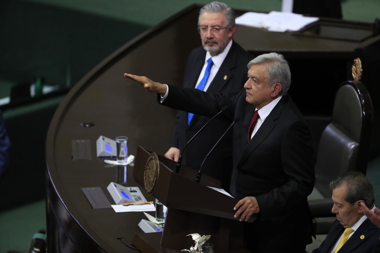Presidente. Andrés Manuel López Obrador tomó protesta como Presidente y fue visto por 17 millones de personas. (ARCHIVO)