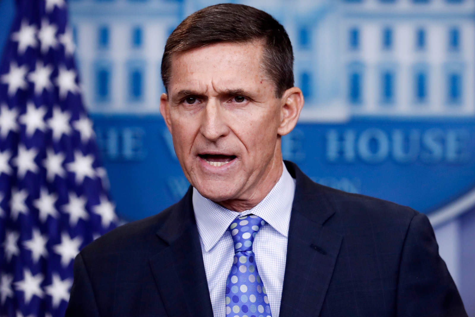 Ahora hace un año, Flynn admitió haber mentido al Buró Federal de Investigaciones (FBI, en inglés) sobre esos contactos con Rusia y empezó a colaborar con los fiscales de Mueller. (AP)