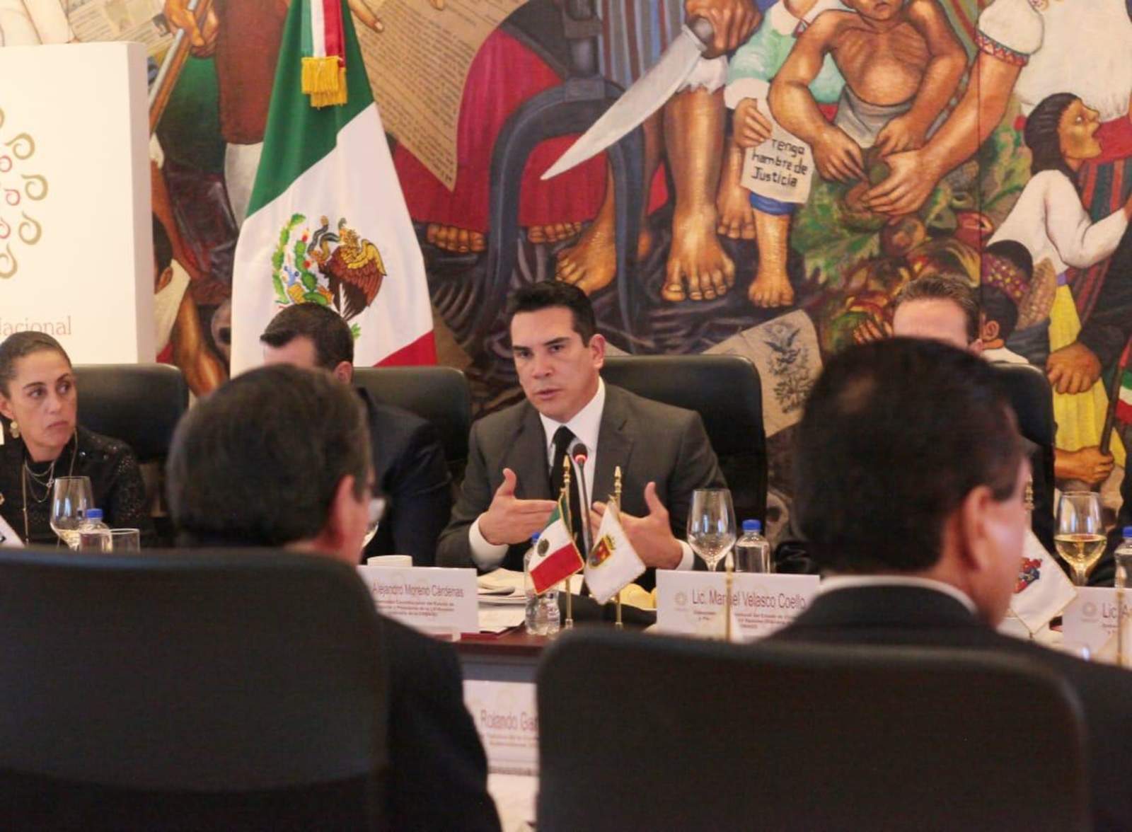 En un comunicado, indicó que el mandatario campechano 'se convierte en uno de los principales operadores políticos del país comprometido en fortalecer el trabajo coordinado y cercano con el presidente Andrés Manuel López Obrador'. (ESPECIAL)