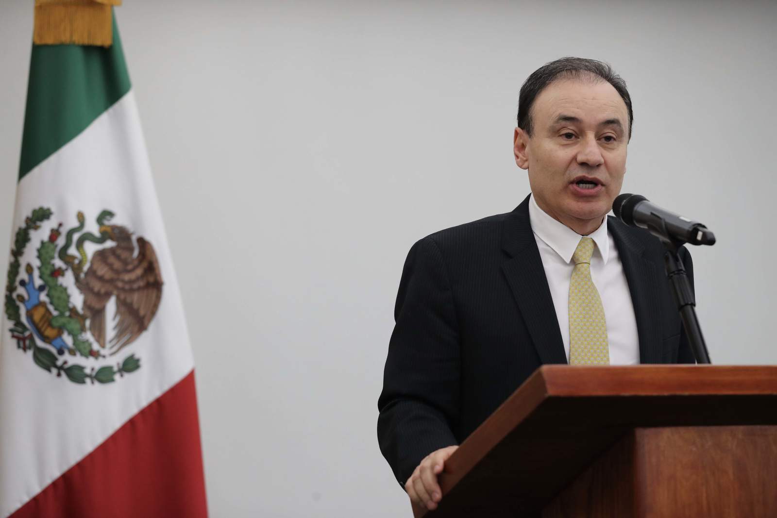 Al respecto, Durazo Montaño anunció que la próxima semana presentará una estrategia de combate al robo de combustibles y a los grupos de 'huachicoleros' en las entidades con los mayores índices de este delito federal. (ARCHIVO)
