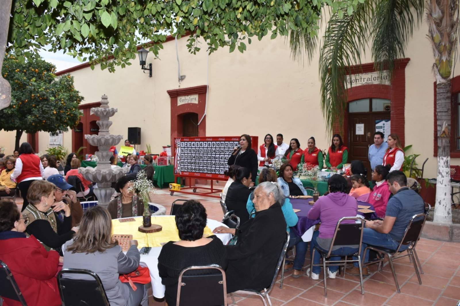 Con la presencia de Manuel Idrogo, director de Relaciones Públicas del CRIT Teletón Durango, así como Marilú González López, directora del DIF Municipal Lerdo, se realizó el evento. (EL SIGLO DE TORREÓN)