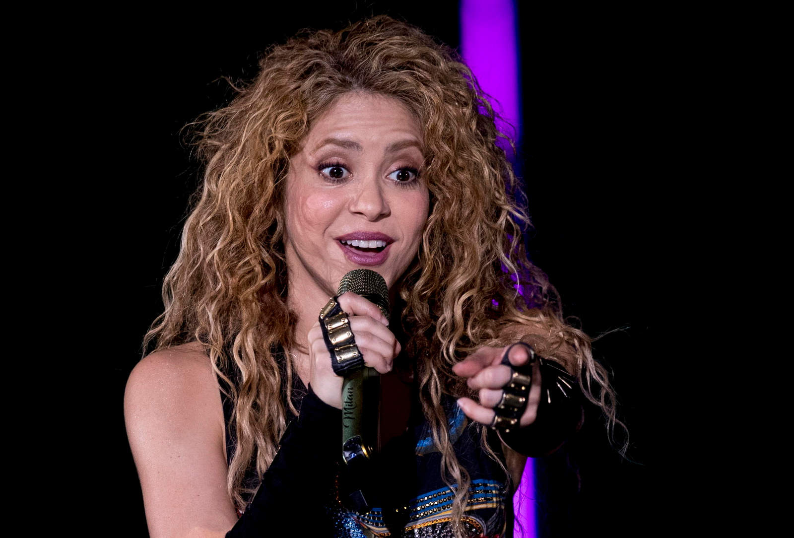 La Fiscalía abrió diligencias para investigar a Shakira a raíz de un informe remitido por la Agencia Tributaria que alertaba de que la cantante habría evadido el pago del impuesto sobre la renta de las personas físicas. (ARCHIVO)