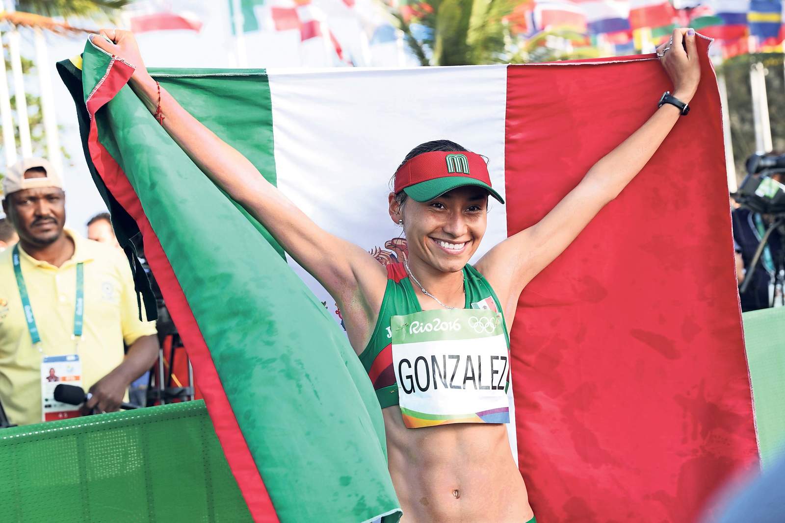 La Federación Internacional de Asociaciones de Atletismo, informó este viernes que la competidora mexicana dio positivo por Trenbolone.