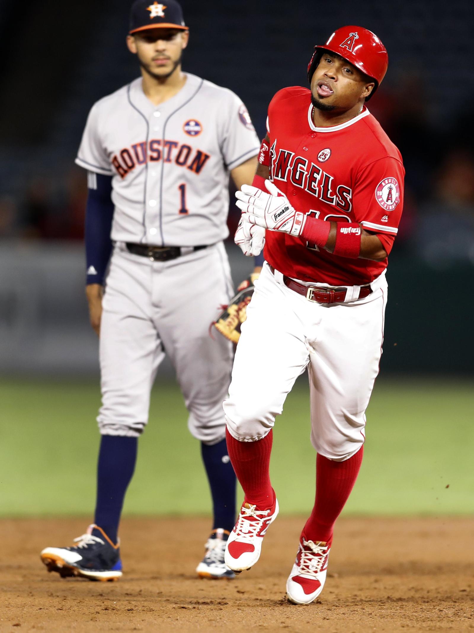 El venezolano Luis Valbuena jugó las últimas dos campañas con los Angelinos. Llevaba 11 años jugando en Grandes Ligas.