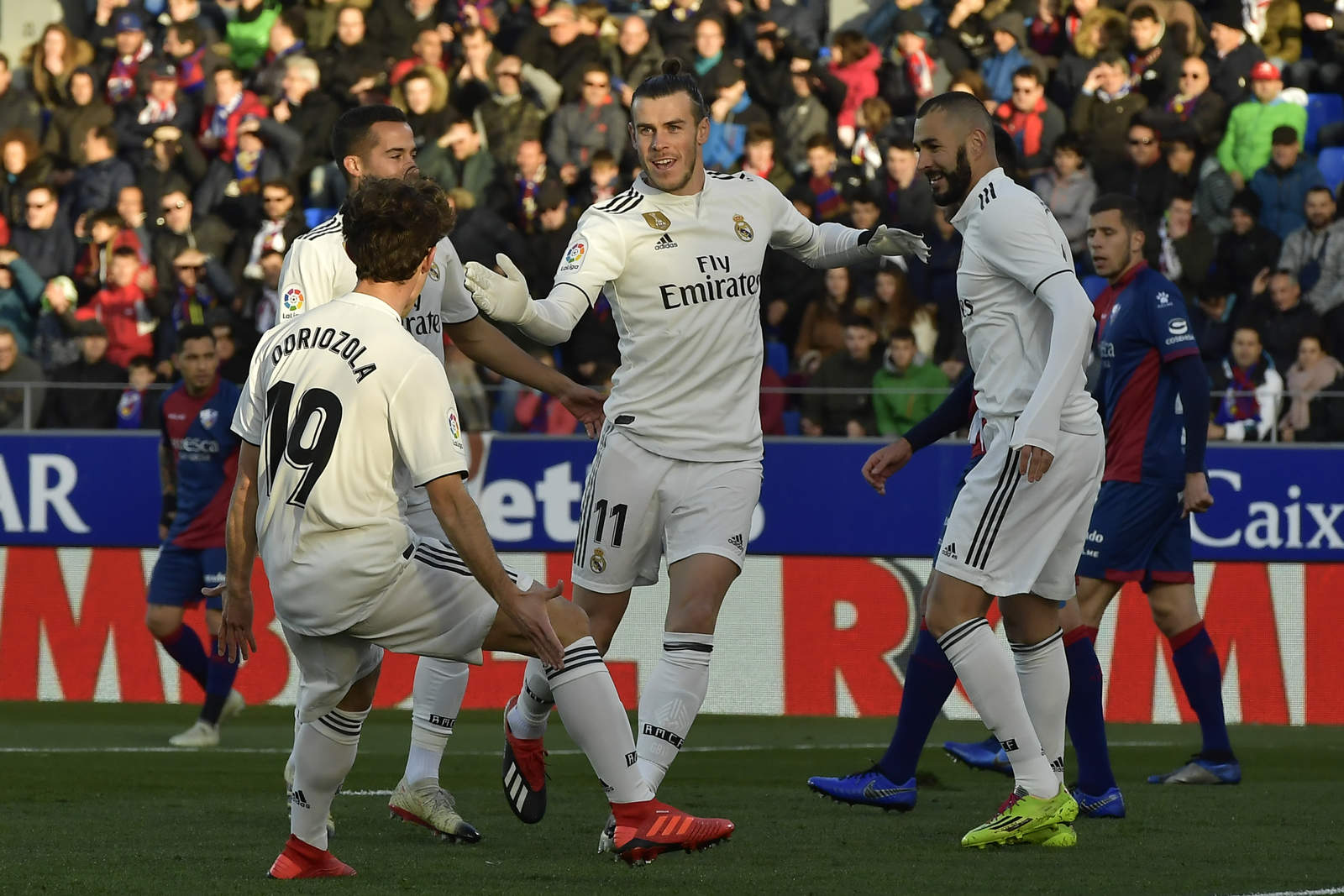 Un solitario gol del galés Gareth Bale le dio la victoria al cuadro blanco para seguir en busca de la parte alta en LaLiga.