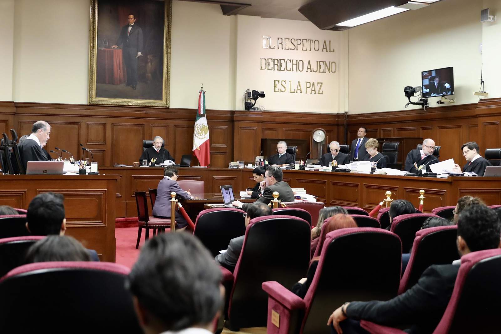 La Suprema Corte de Justicia de la Nación (SCJN) respondió en redes sociales que es falso que integrantes del Poder Judicial ganen 600 mil pesos al mes. (ARCHIVO)