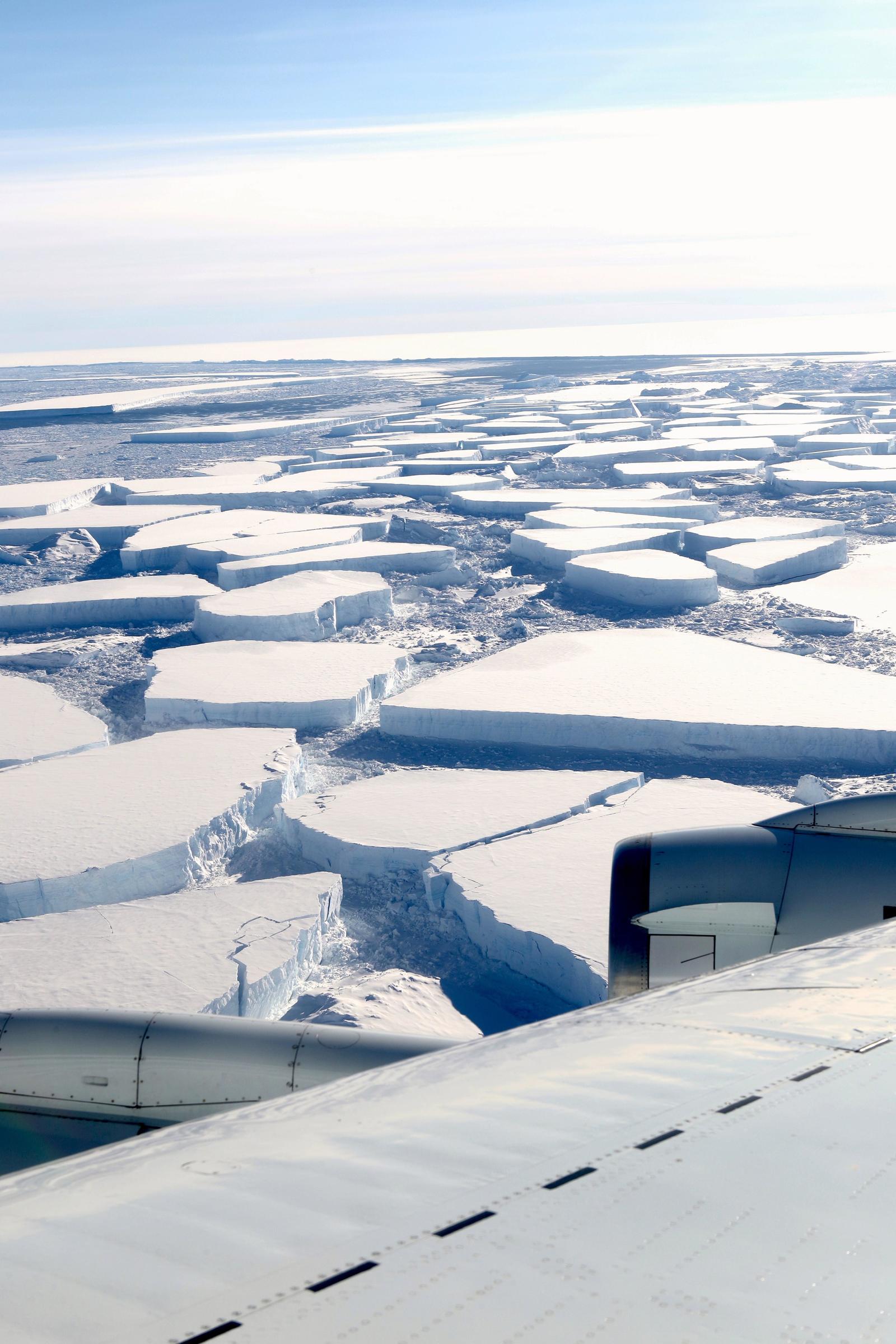 Riesgo. Problemas nunca vistos del derretimiento y problemas inusuales en invierno se han dado en la Antártida y el Ártico. (AP)