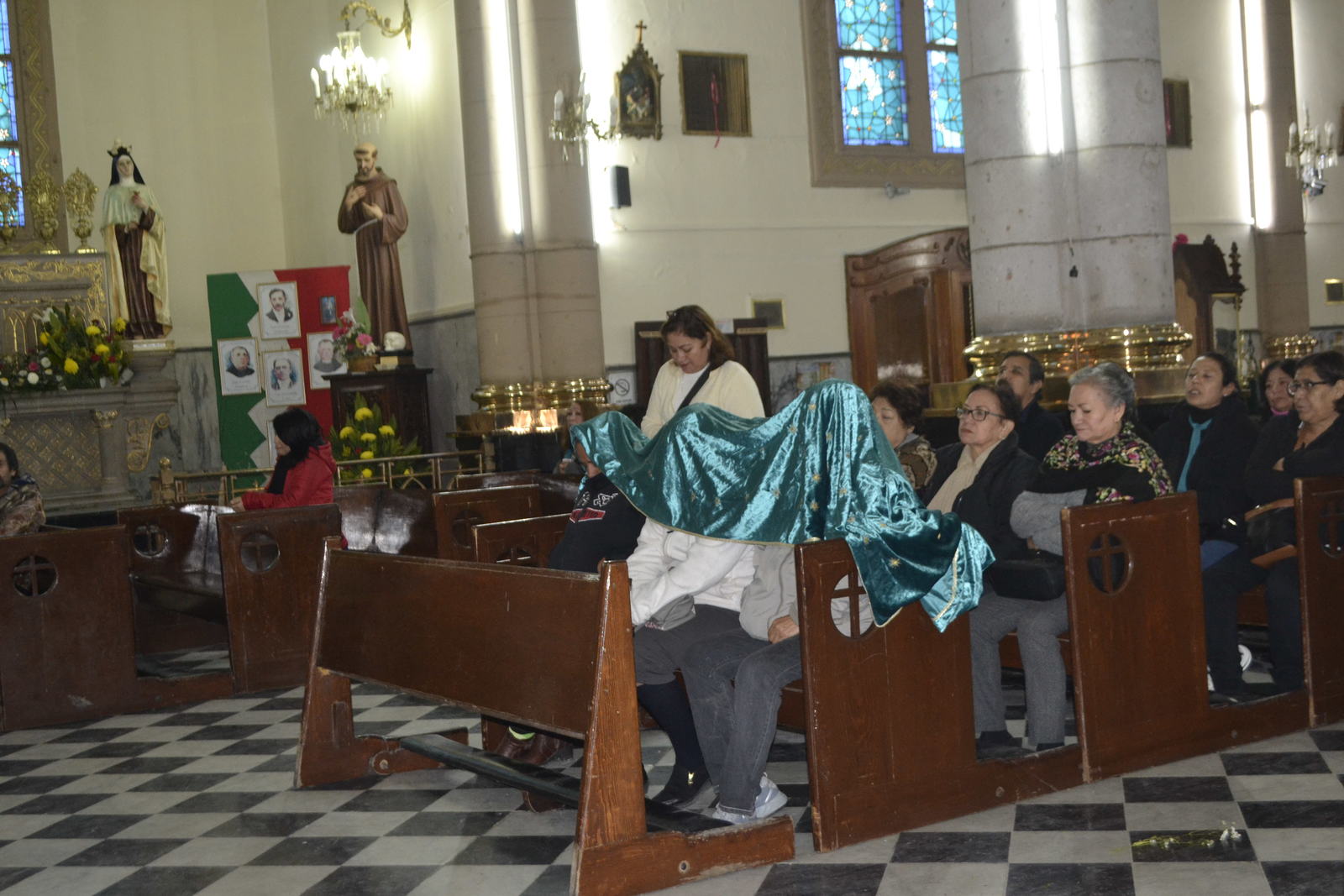 Festejos. Concluye el docenario de las fiestas patronales de Guadalupe en la Catedral de Gómez Palacio. (CLAUDIA LANDEROS)