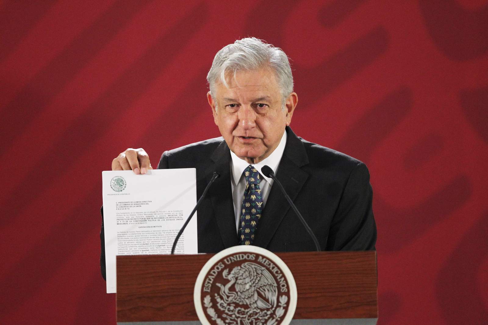 El presidente Andrés Manuel López Obrador lanzó el Plan General de Educación con el que proyecta la cancelación de la reforma educativa a través de una iniciativa de ley. (EFE)