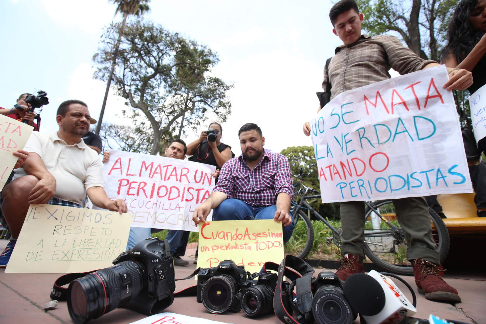 Las autoridades mexicanas investigan las amenazas a siete periodistas a través de una red social en el sureño estado mexicano de Oaxaca, informó hoy la Fiscalía de esta entidad. (ARCHIVO)