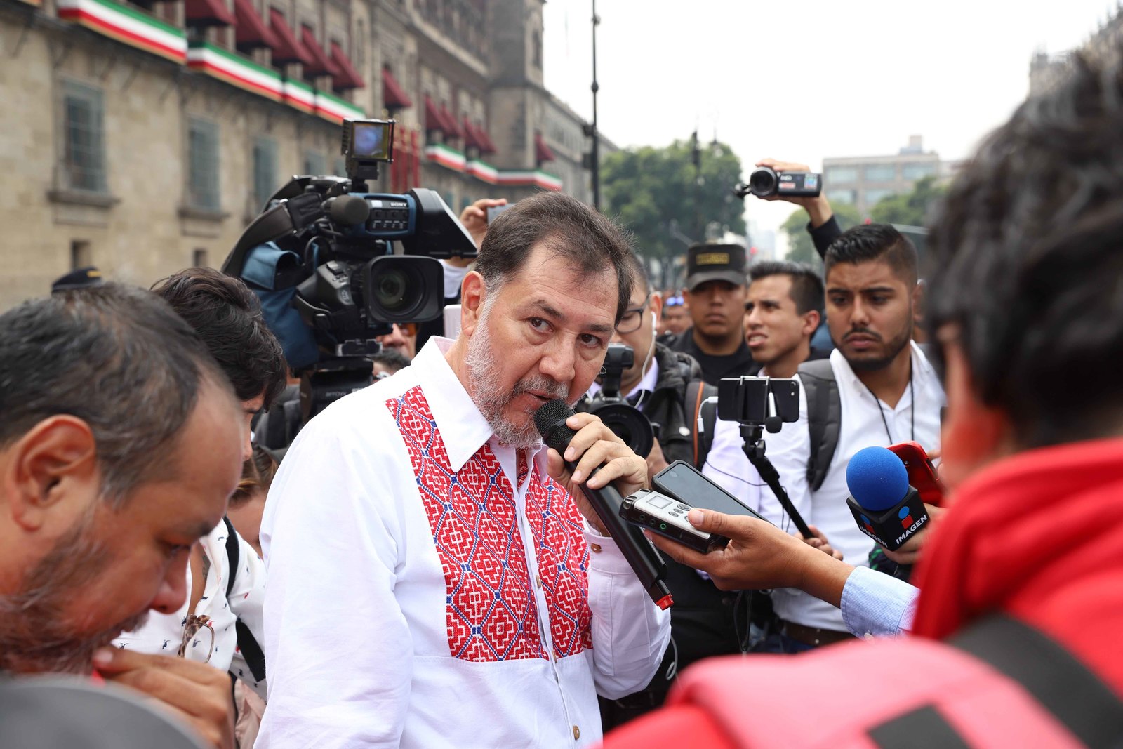 Asegura. El diputado federal Gerardo Fernández Noroña dice que no se ha destapado como aspirante a la Presidencia de México. (ARCHIVO)