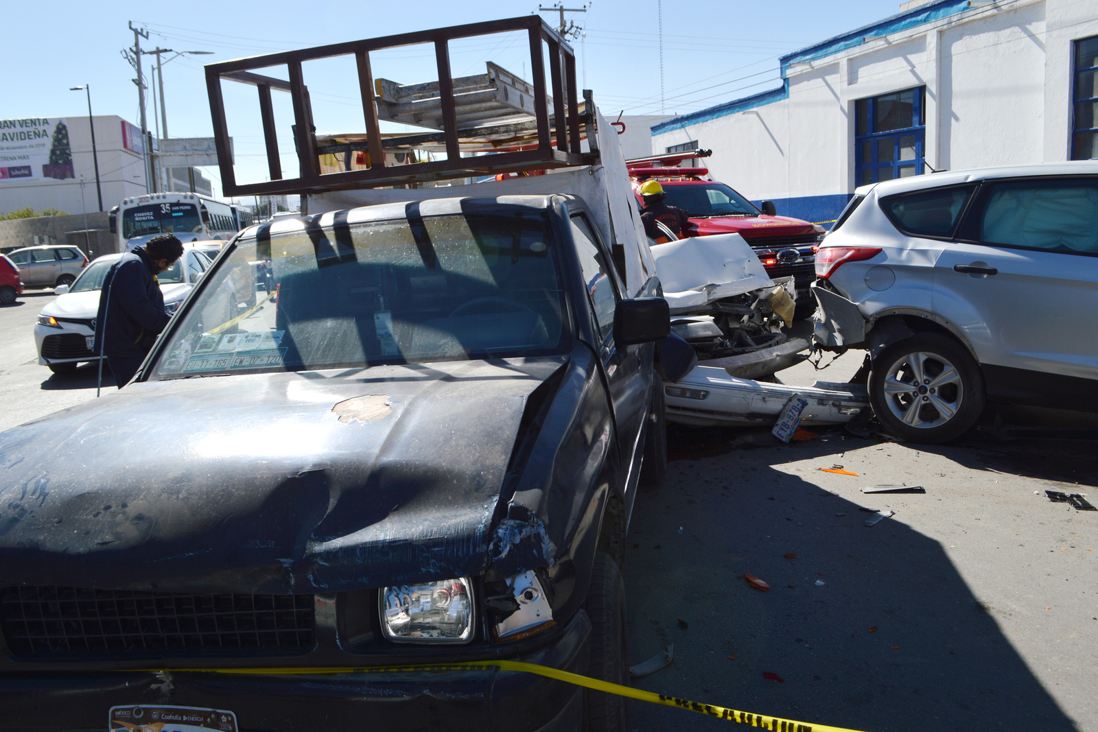 Muere tras chocar contra 4 vehículos en Torreón