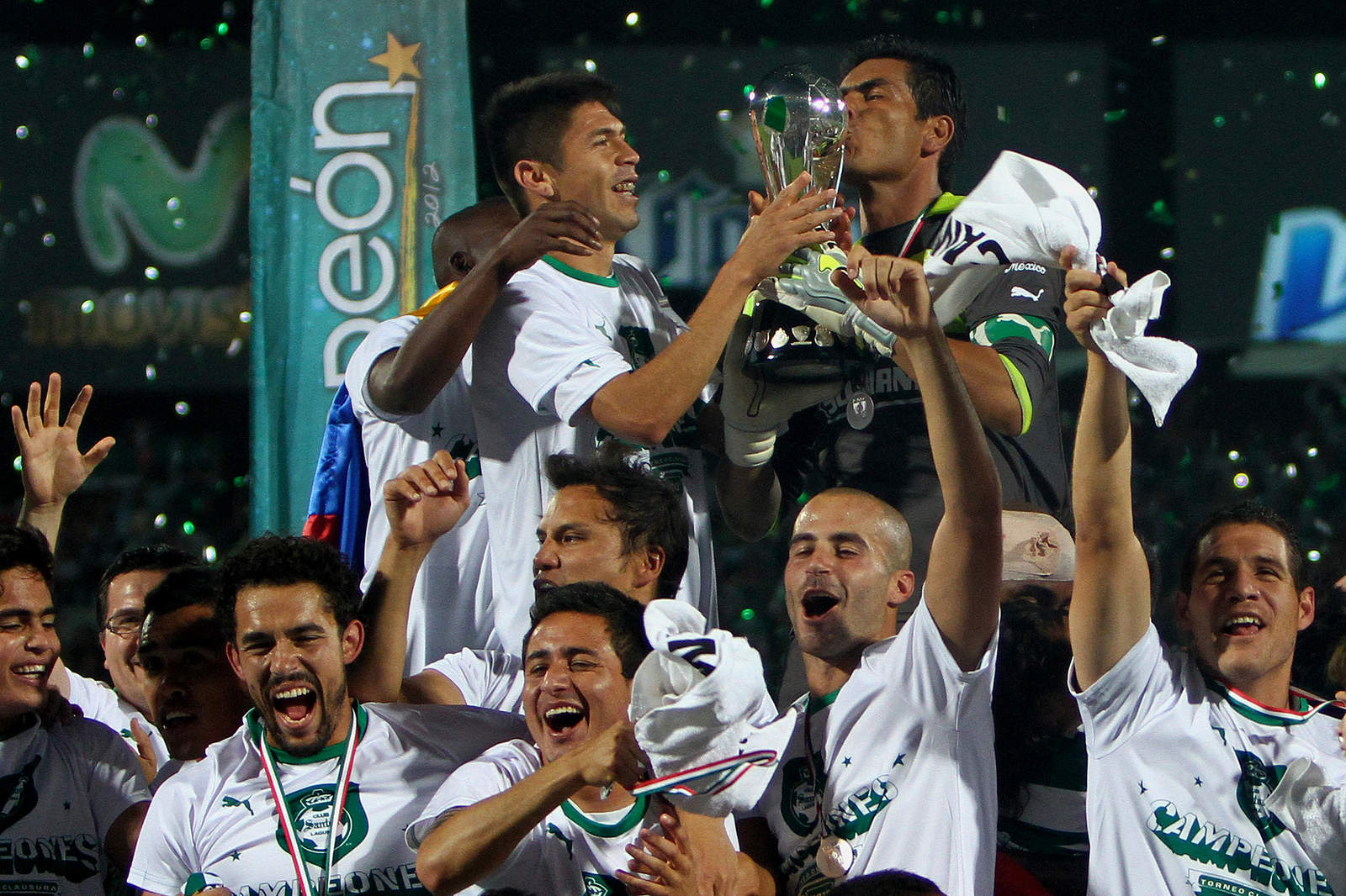 Oribe y Crosas coincidieron en el Clausura 2012, mismo donde Santos Laguna se coronó campeón venciendo a Rayados de Monterrey. (Jam Media)