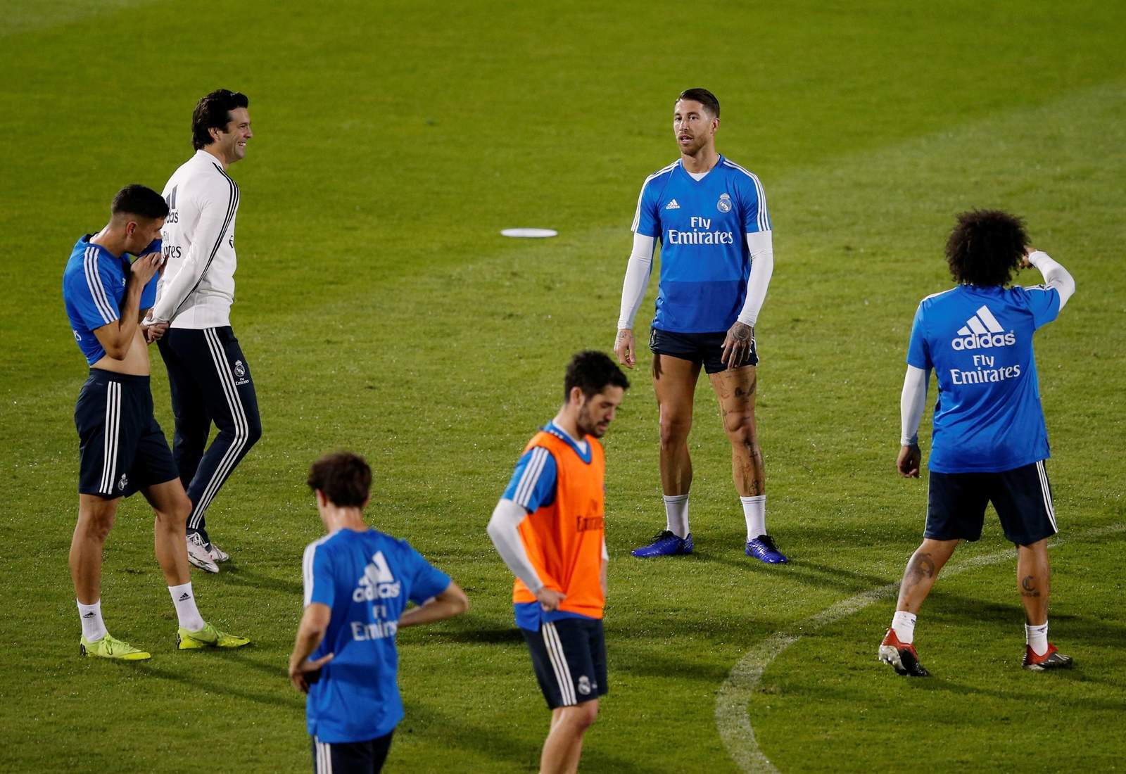 Los jugadores del Real Madrid entrenan en tierras asiáticas bajo el mando de Santiago Solari.