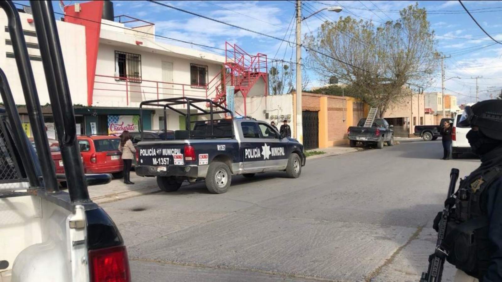 Los hechos se registraron en el domicilio calle Dionisio Sánchez 757 con Magisterio Saltillo, lugar a donde acudió la Agencia de Investigación Criminal de la Fiscalía General del Estado (FGE). 