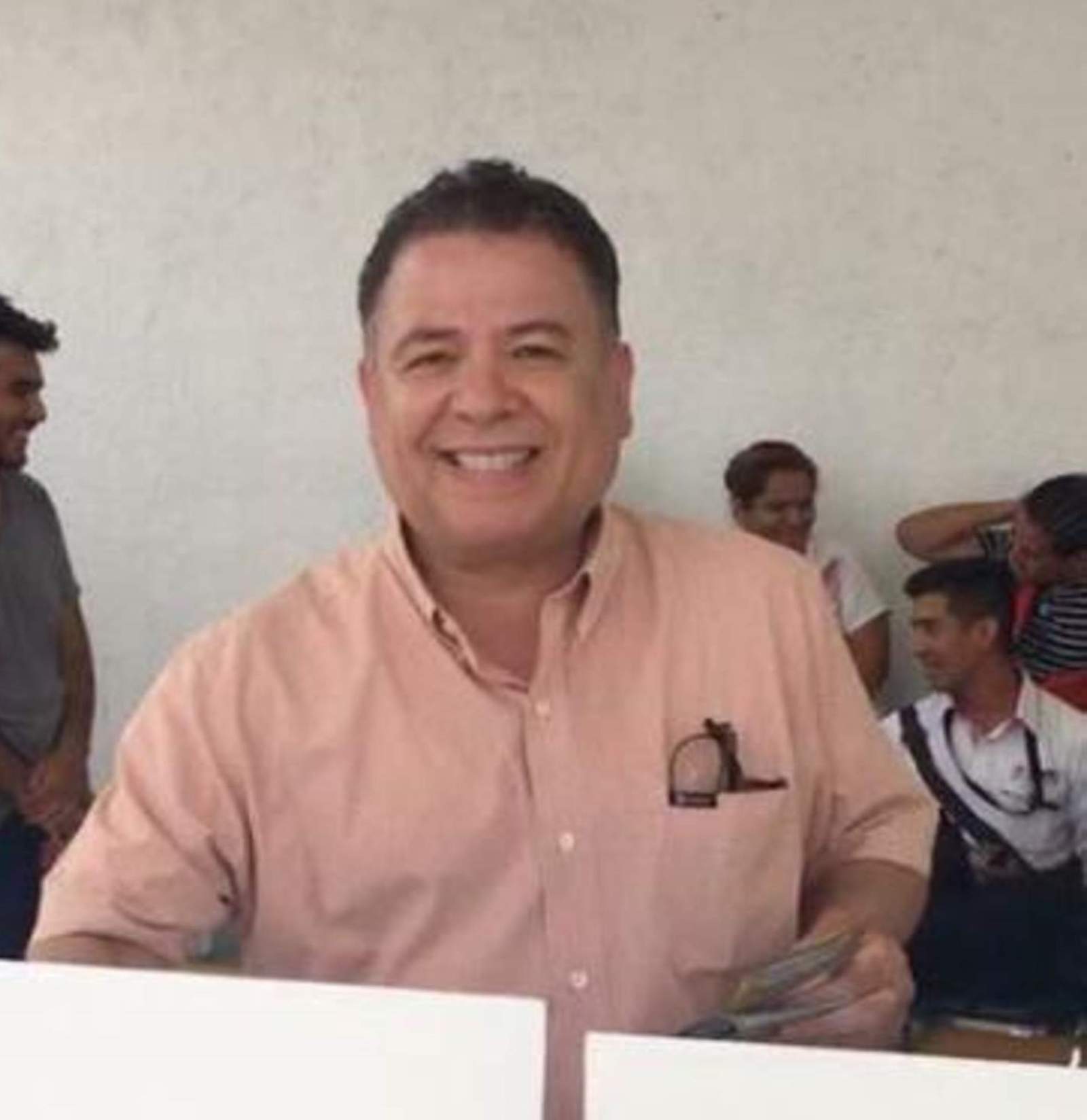 Cabe señalar que Ricardo Treviño se desempeñó como subsecretario de Gobierno en la región Norte de Coahuila en administraciones pasadas. 