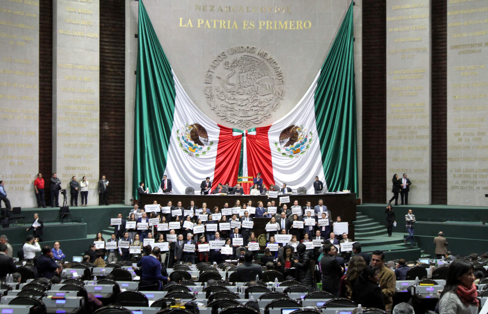 El líder nacional del PAN, Marko Cortés Mendoza, mostró su desacuerdo con el Presupuesto de Egresos de la Federación 2019, porque marca la regresión al centralismo clientelar, que es la fórmula de las crisis y de la pobreza que México ya conoce. (NOTIMEX)