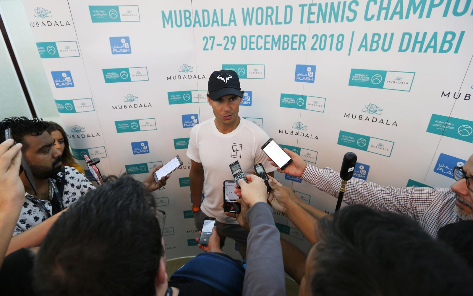 El español Rafael Nadal atendía a la prensa durante el Mubadala World Tennis Championship ayer.