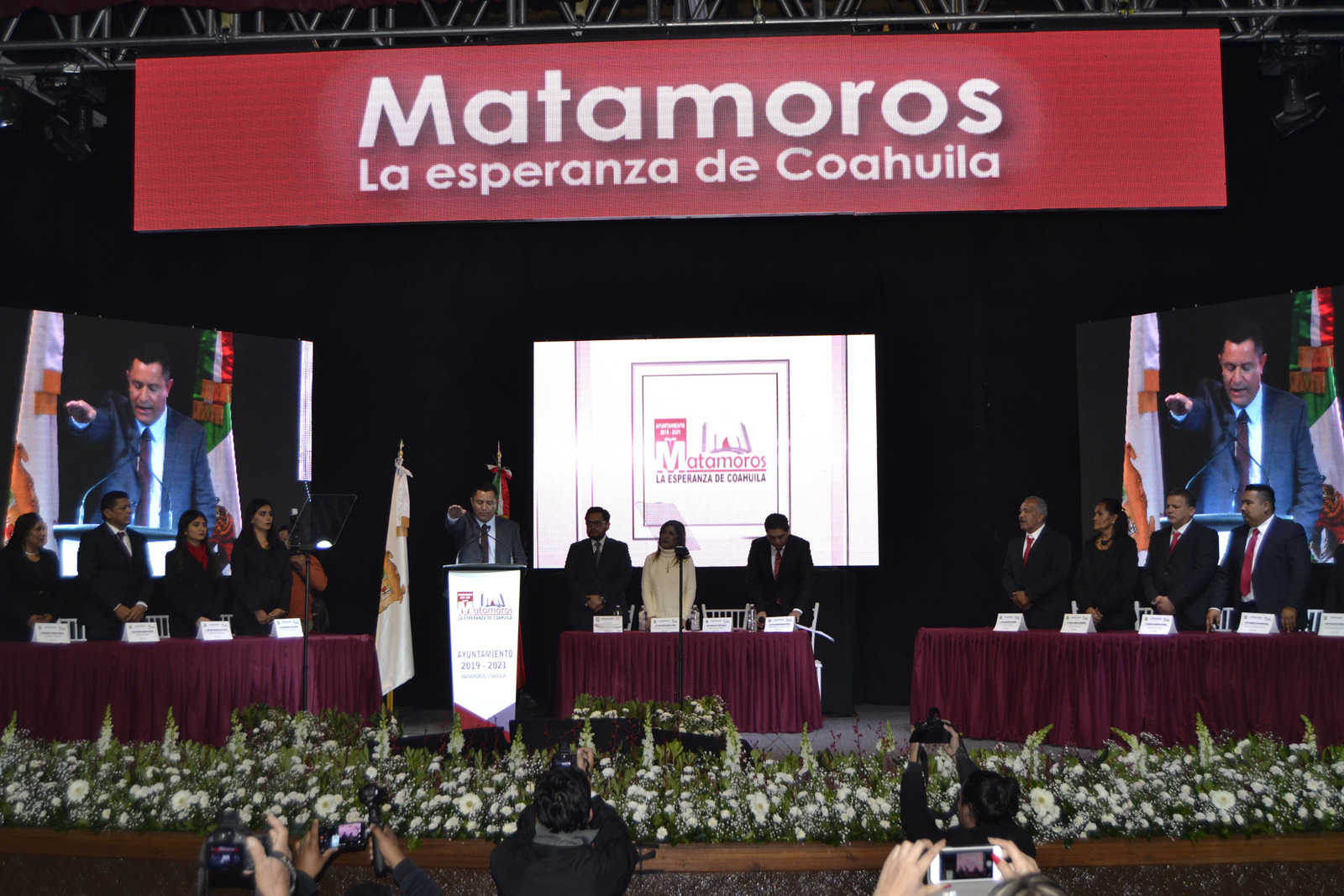 Nuevo presidente. Rinde protesta Horacio Piña Ávila como alcalde de Matamoros. (EL SIGLO DE TORREÓN)