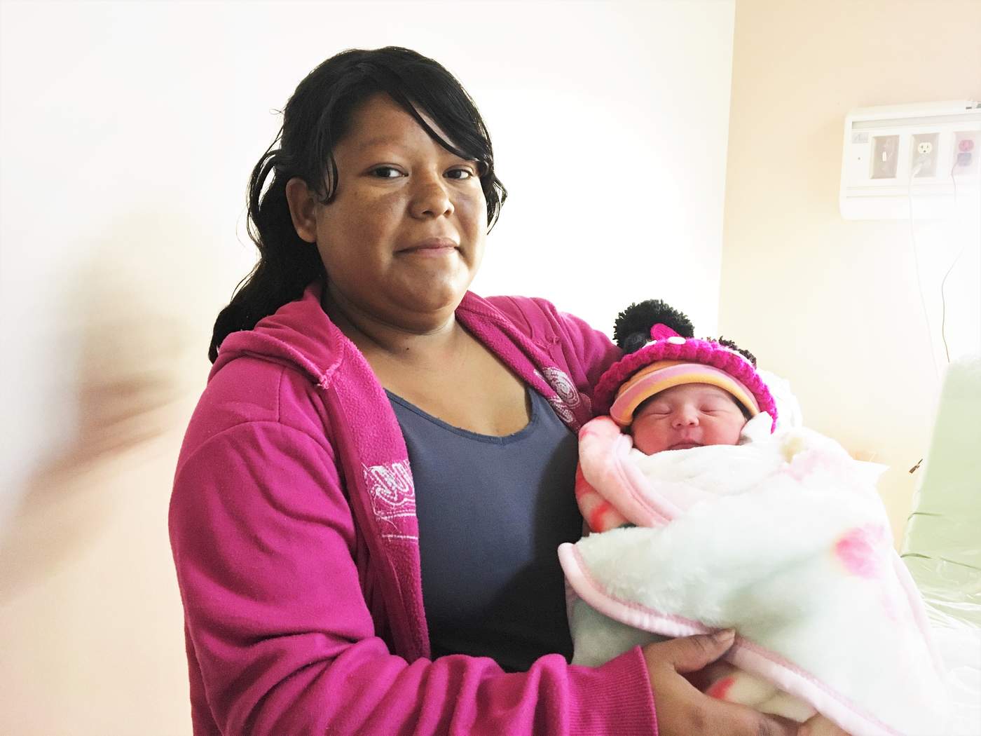  Alicia tuvo al último bebé del 2018, pues su pequeña nació a las 23:18 horas. (FABIOLA P. CANEDO)