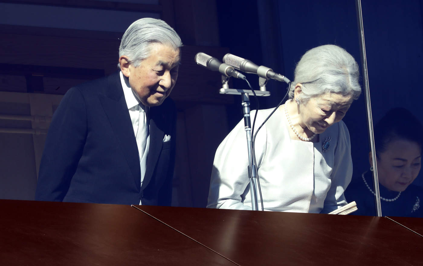 El emperador japonés Akihito emitió ayer su mensaje de año nuevo previo a su dimisión prevista para el 30 de abril. (ARCHIVO)
