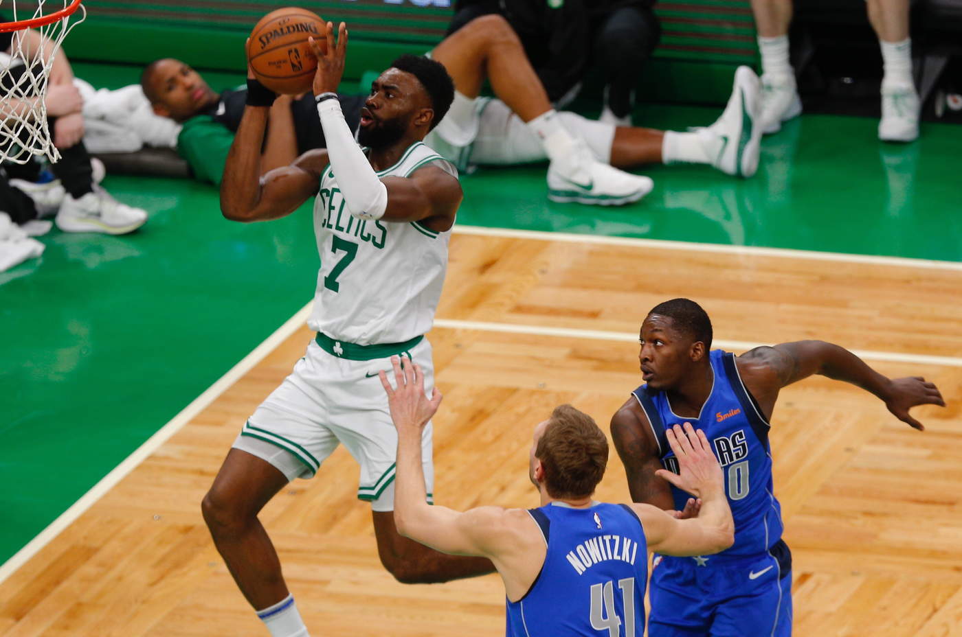 Los Celtics, con dos victorias consecutivas, pusieron su marca en 23-15 y marchan terceros en la División Atlántico. (EFE)