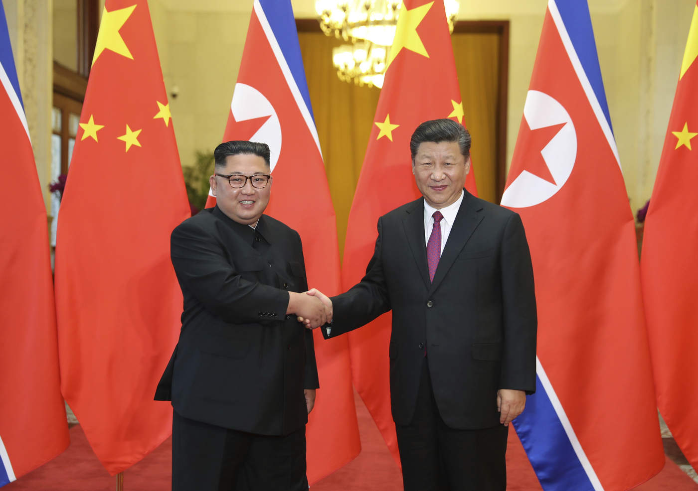 Kim se desplazó a China en las últimas horas, para una visita que se extenderá hasta el jueves, invitado por las autoridades de Pekín, según informes de medios estatales norcoreanos citados por Yonhap. (AP)