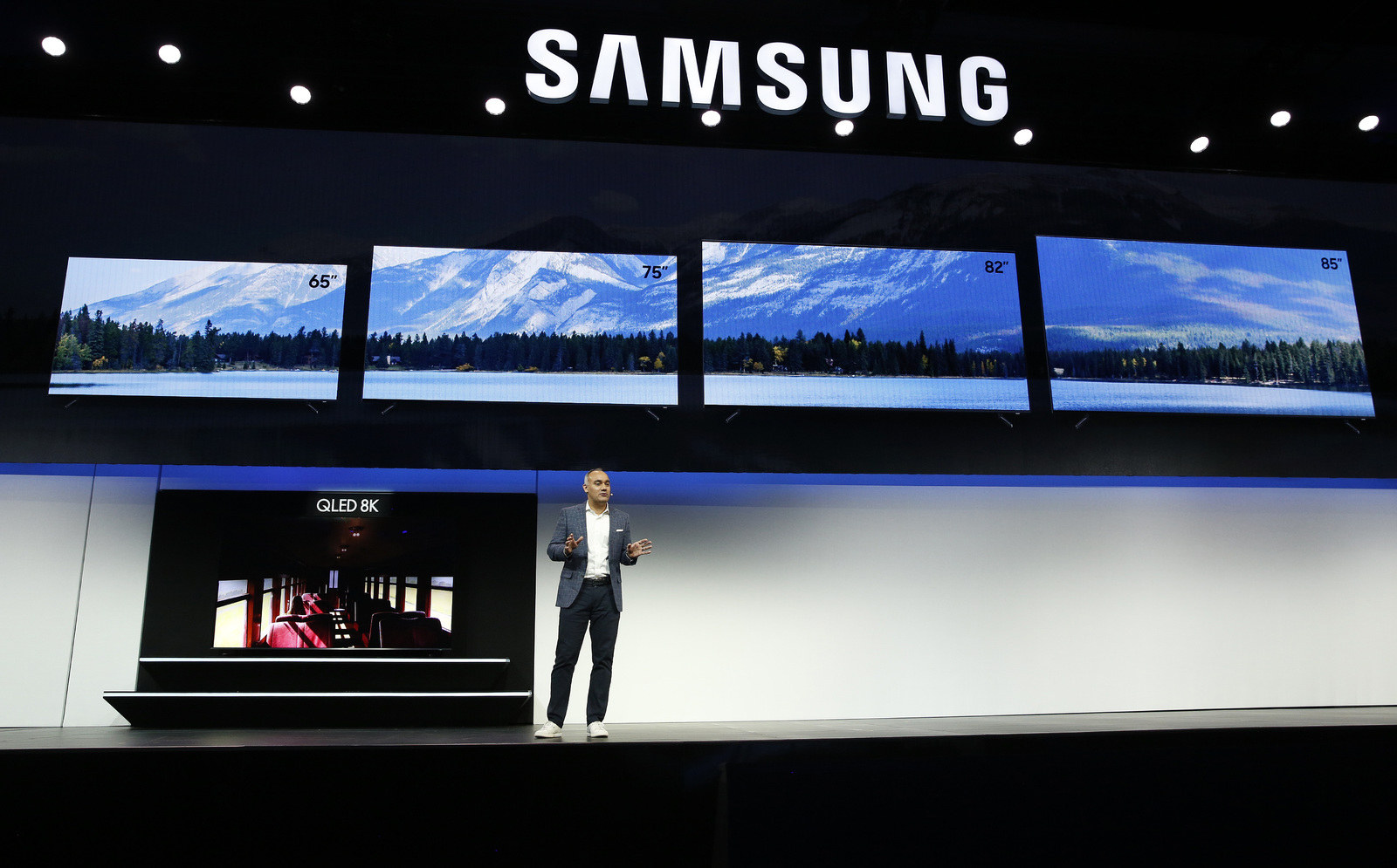 Innovación. La empresa Samsung señala que sus pantallas serán compatibles con asistentes. (ARCHIVO)