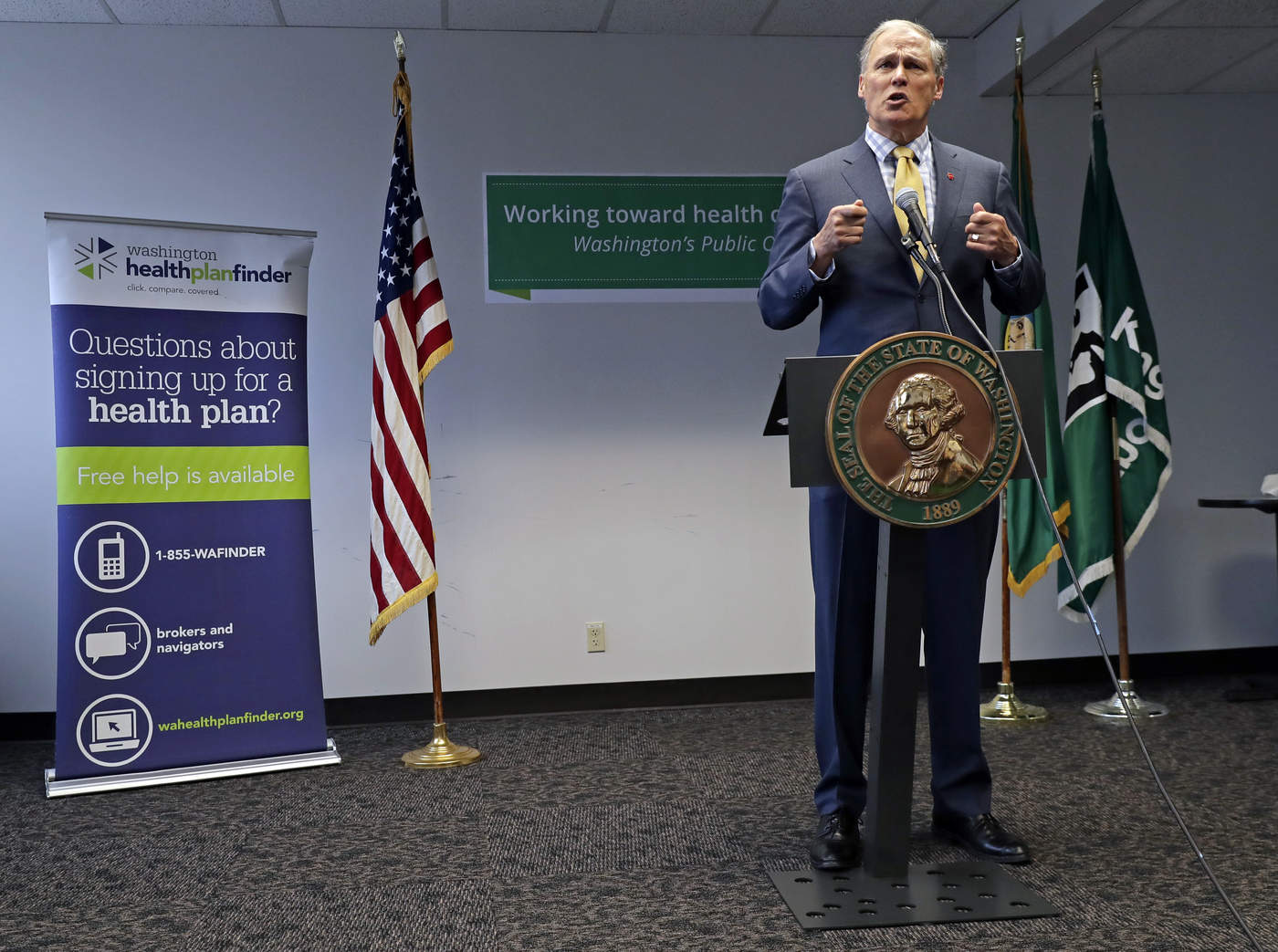 Gobernador de Washington impulsa cobertura de salud pública en el estado