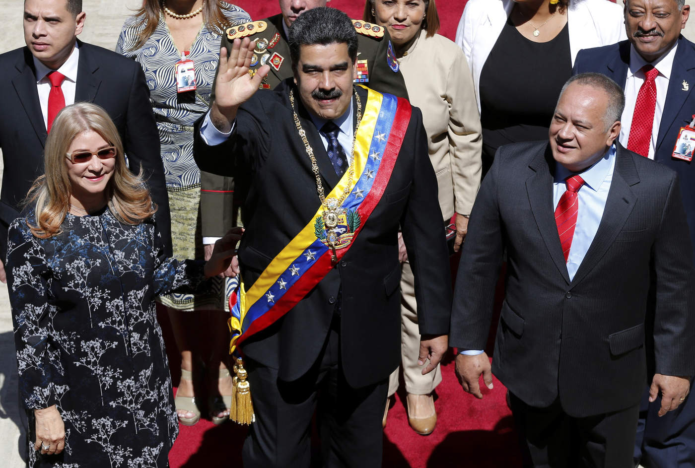 Maduro anunció su decisión de elevar a partir del 15 de enero en 300% el salario mínimo del país, que se ubicará en 18,000 bolívares. (ARCHIVO)