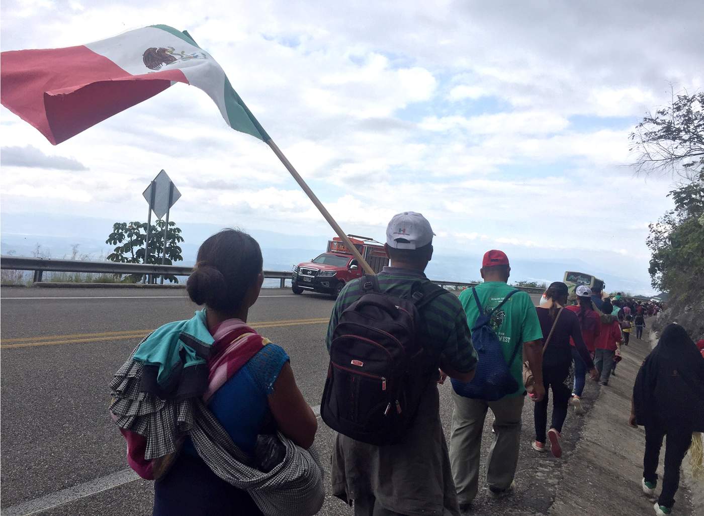 Piden apoyar a cientos de desplazados en Chiapas