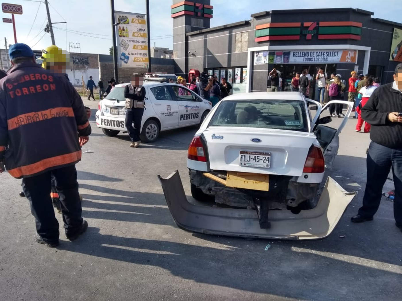 Patrulla del GATE protagoniza accidente en Torreón
