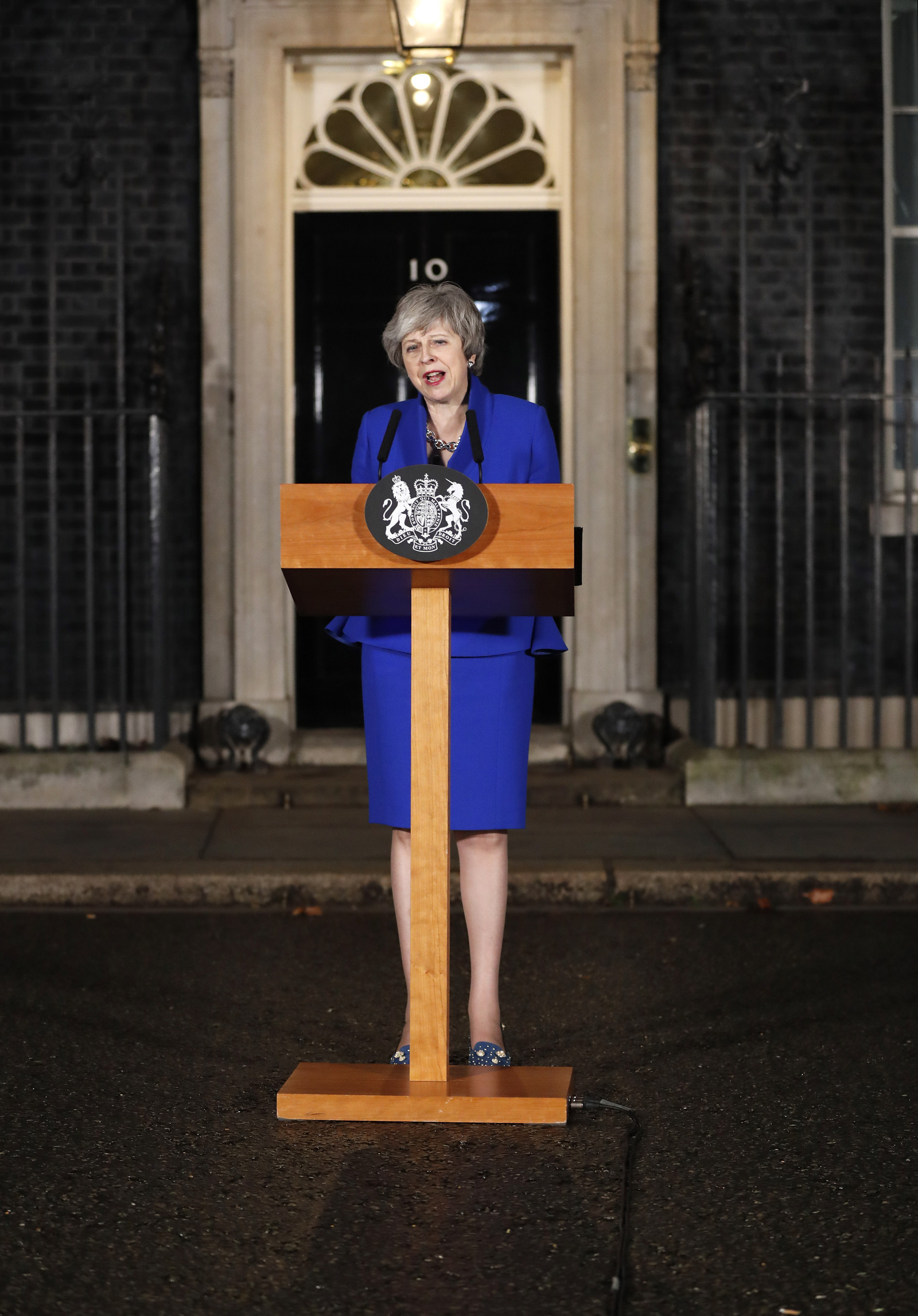 Nueva oportunidad. Theresa May anunció que volverá el lunes a los Comunes para informar sobre el camino a seguir. (AP)