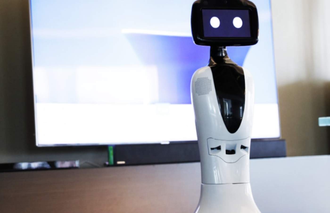 Presentan primer robot mexicano para transformación digital de negocios