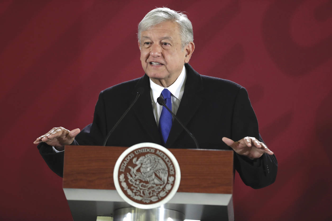 En conferencia de prensa, el investigador agregó que con la visita de López Obrador a Davos, se podrían enviar señales a los actores económicos, en el sentido de que 'la lucha contra la corrupción es en serio'. (EL UNIVERSAL)