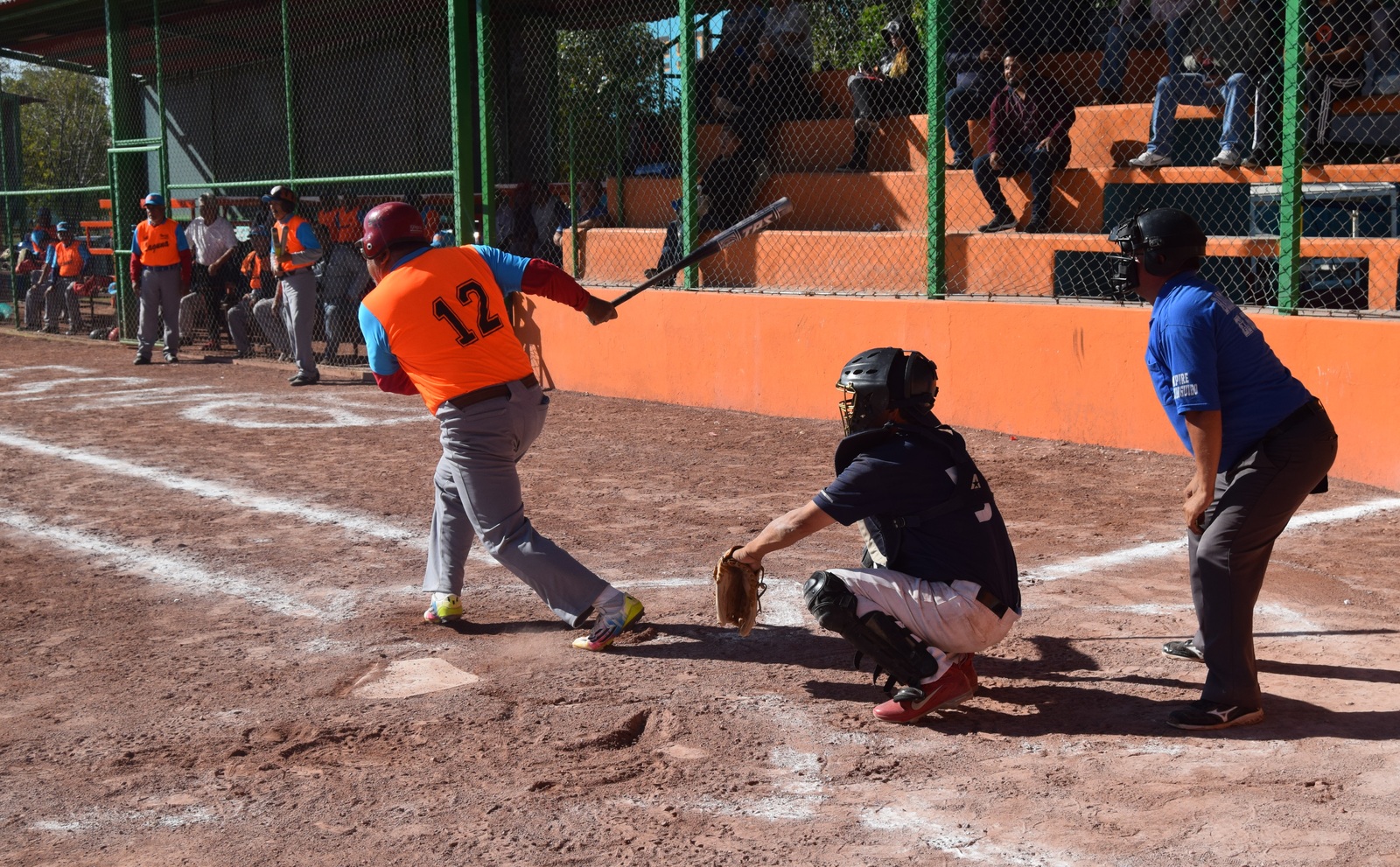 Se reanuda acción en torneo de softbol de la Sección 35
